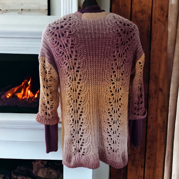 3/$40 Sale! Maurices Ombre Open Front Soft Cardigan - Picture 2 of 9